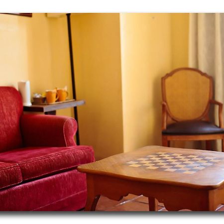 Hotel Restaurante Dona Anita เรเกนา ภายนอก รูปภาพ
