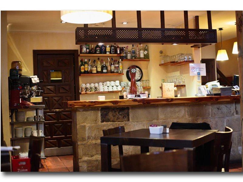 Hotel Restaurante Dona Anita เรเกนา ภายนอก รูปภาพ
